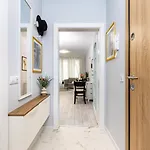 Apartment Gorgeous Yanevi 2 Bedroom & Parking *