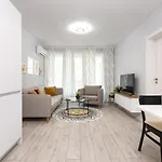 Gorgeous Yanevi 2 Bedroom & Parking Apartment Plovdiv