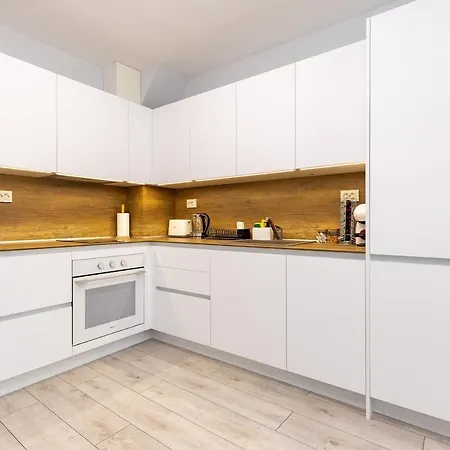 Apartment Gorgeous Yanevi 2 Bedroom & Parking Plovdiv