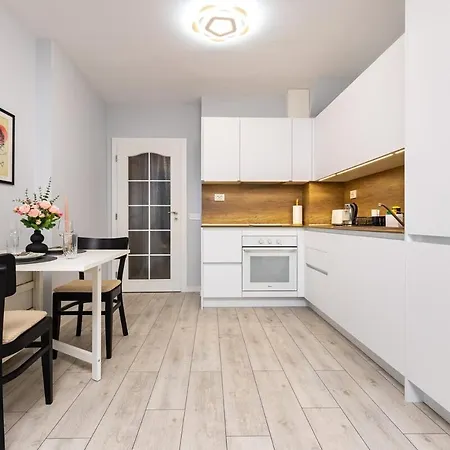 Gorgeous Yanevi 2 Bedroom & Parking * Plovdiv