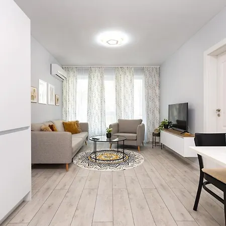 Gorgeous Yanevi 2 Bedroom & Parking Apartamento Plovdiv