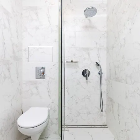 Gorgeous Yanevi 2 Bedroom & Parking Apartamento Plovdiv