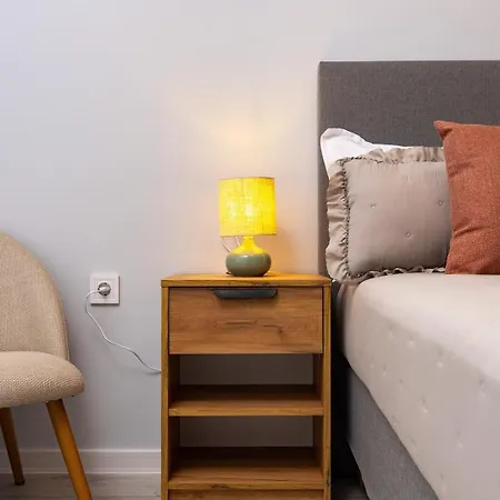 Gorgeous Yanevi 2 Bedroom & Parking * Пловдив