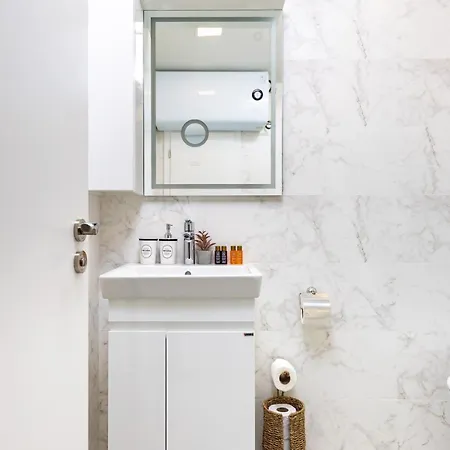 Gorgeous Yanevi 2 Bedroom & Parking * פלובדיב