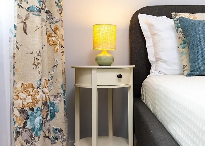 Gorgeous Yanevi 2 Bedroom & Parking Apartment *